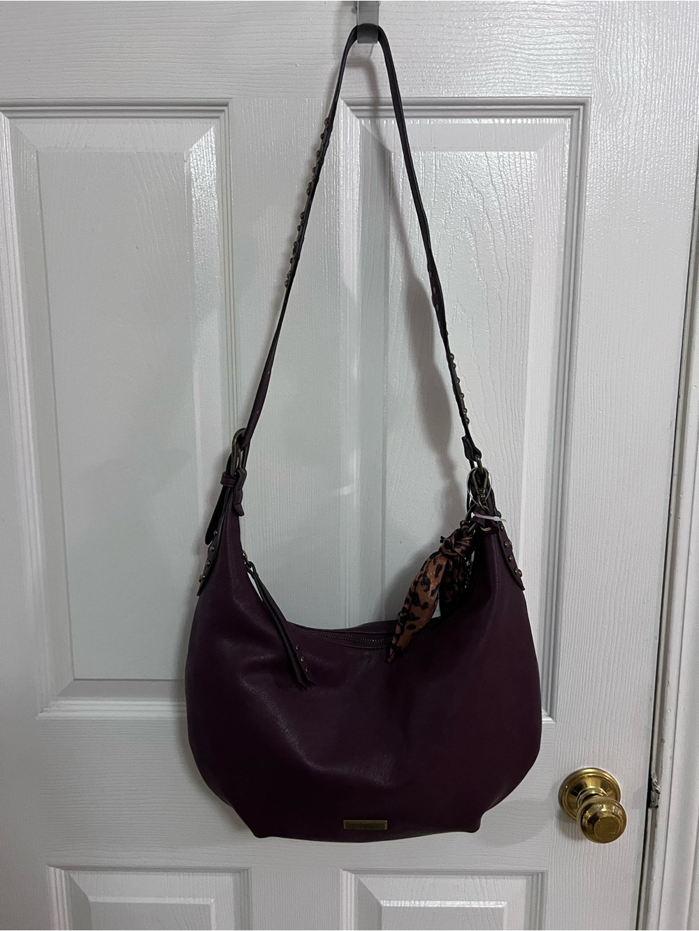 Jessica Simpson Women's Daphne Faux Leather Hobo Handbag, Pinot Noir NWT - Picture 6 of 10